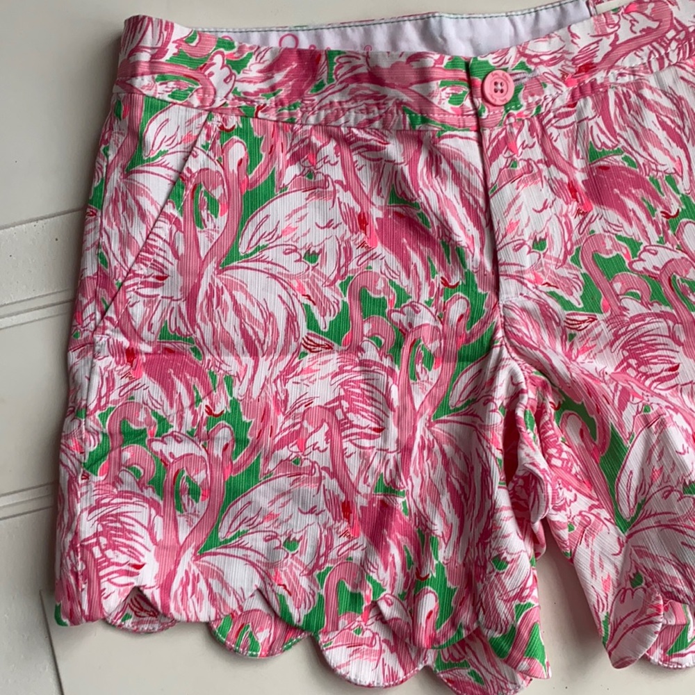 NWT Lilly Pulitzer 5” Buttercup Scallop Stretch Flamingo Shorts 00 - Picture 3 of 9